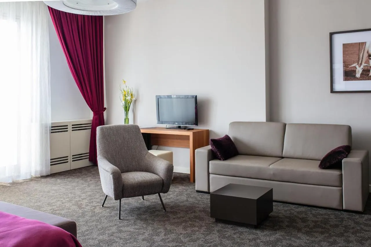 ***  פאז'אנה Brijuni Hotel Istra קרואטיה